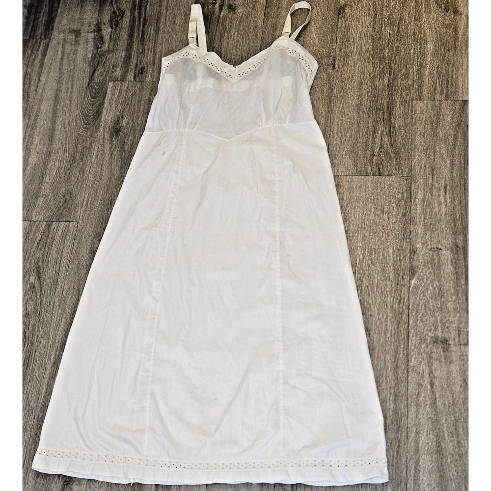 Vintage Figurfit Womens V Neck Nightgown Babydoll Slip Dress Size 32 offwhite